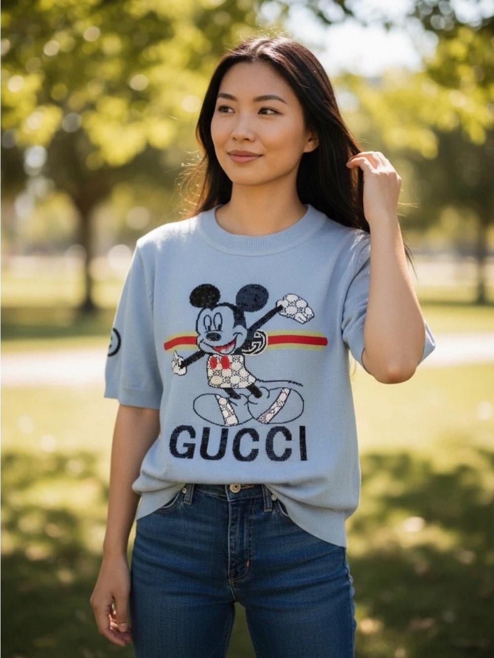Gucci Light Blue Mickey Skate Graphic Tee med